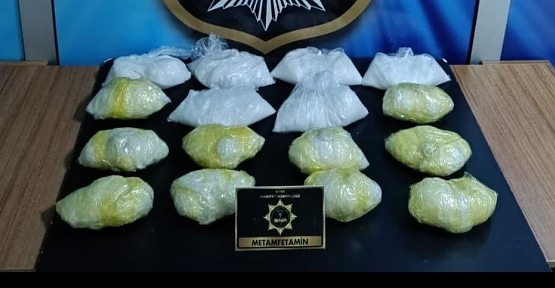 Siirt’te Aracında 8 Kilo 560 Gram  "Metamfetamin"  Yakalanan Şahıslar  Tutuklandı