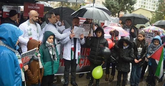 Siirt'te Hekimler, Sessiz Yürüyüşte Bugünü "Dünya Şehit Çocuklar Günü" İlan Etti