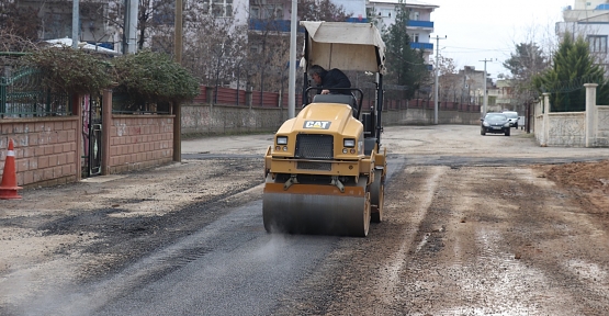 Siirt Belediyesi, Asfalt ve Yama Çalışmalarını Hız Kesmeden Sürdürüyor