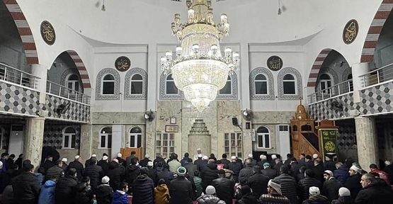 Siirt’te Vatandaşlar, Yeni Yılın İlk Sabahında Camilerde Buluştu