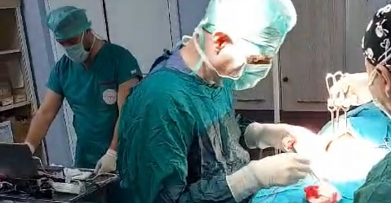Özel Siirt Hayat Hastanesinde Özel Cihazla Ses Telleri Korunarak Guatr Ameliyatları yapılmaya Başlandı