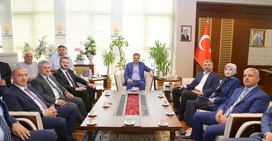AK Parti Siirt İl Teşkilatından Rektör Şındak’a Ziyaret