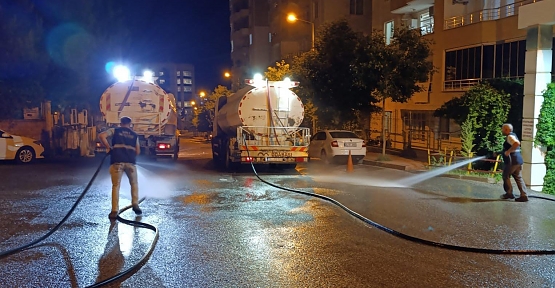 Siirt'te Cadde ve Sokaklar Yıkanıyor 