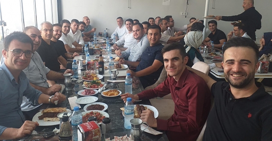 Siirt Cumhuriyet Başsavcılığı Emektar Katibi Mesut Çevik'e Veda Yemeği...
