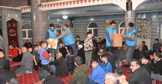 Siirt Belediyesi’nden Kadir Gecesi’nde Anlamlı İkram