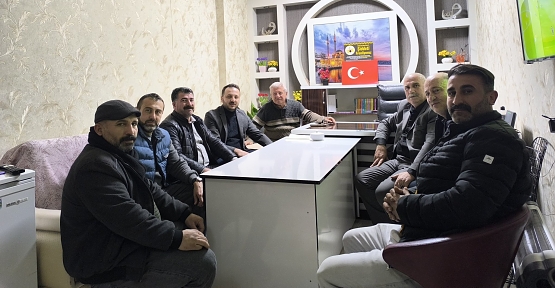AK Parti Siirt İl Başkanı Bahri Caner Özturan, Esnaf ve Vatandaşlarla Buluştu