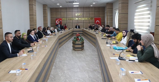 Vali Kızılkaya, Öğretmen Kitap Kulübü’nün Şubat Buluşmasında Öğretmenlerle Bir Araya Geldi