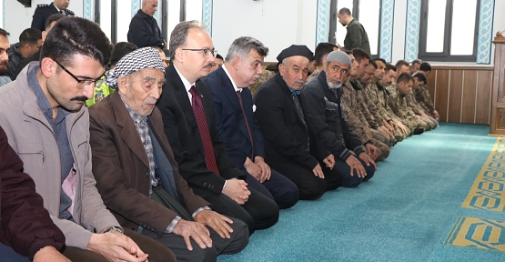 Siirt’te Şehit Polisler İçin Mevlid-i Şerif Programı Düzenlendi