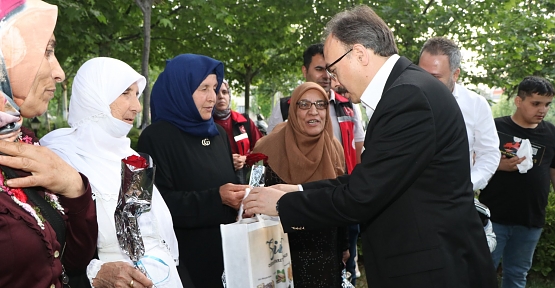Anneler Günü’nde Duygusal Buluşma: Vali Kızılkaya Şehit Annelerini Unutmadı