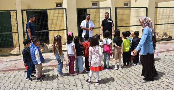 Miniklerden Anlamlı Ziyaret: Siirt'te Hayvan Sevgisi Aşılanıyor