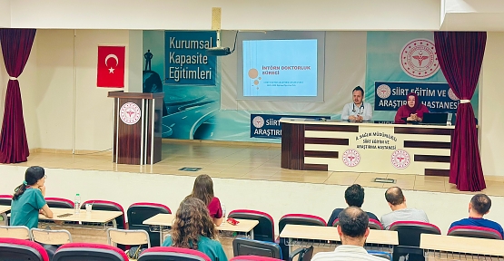 Siirt Eğitim ve Araştırma Hastanesi’nde İntörn Hekimler İçin Oryantasyon Toplantısı Düzenlendi