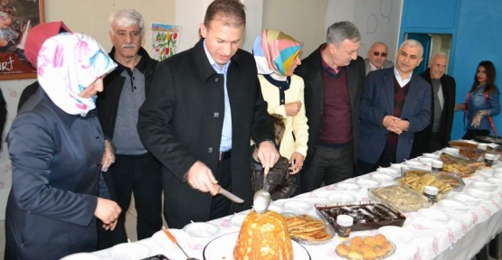 AK Parti Kadın Kolları Terör Mağduru Aileler Yararına Yardım Kermesi Düzenledi