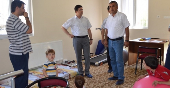 Baykan Kaymakamı Mehmet Kocabey, Özel Eğitim Ve Rehabiliyasyon Merkezini Ziyaret Etti