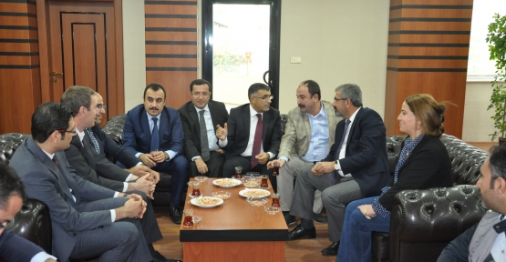 Bölge Baro Başkanlarından Siirt Belediyesine Ziyaret 