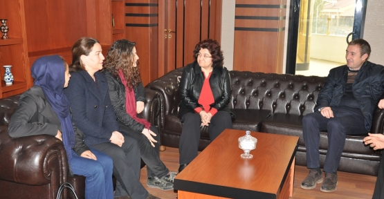 Emine Ayna Belediyeyi Ziyaret Etti