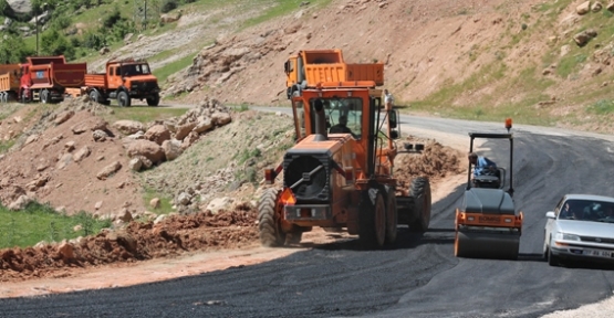 Karayolları Ekipleri Eruh-Şırnak Yolunda Çalışma Başlattı