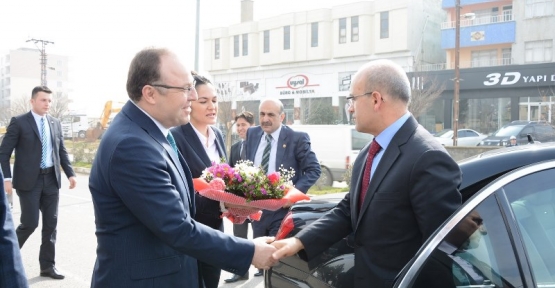 Maliye Bakanı Mehmet Şimşek, Vali Mustafa Tutulmaz'ı Ziyaret Etti