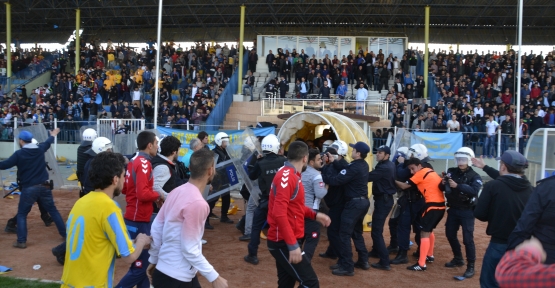 Siirt Kartalspor-Kurtalan Belediyespor Maçında Olaylar Çıktı