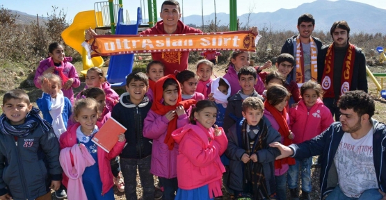 Siirt Ultraslan, Eruh İlçemize Bağlı Karadayılar Köy Okuluna Yardım Yaptı