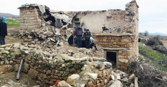 Siirt'te Çöken İki Katlı Köy Evinden Dram Çıktı