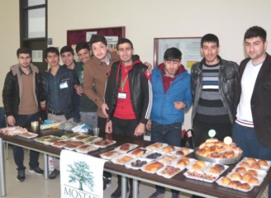 Siirt'te Yoksul Öğrenciler Yararına Kermes