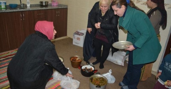 Terör Mağduru Ailelere Siirtli Kadınlardan Ziyaret