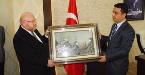 Cumhurbaşkanı Başdanışmanı Şener, Kaymakam Üçgül'ü Ziyaret Etti