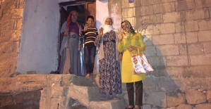 AK Kadınlar "EVET" İçin Köy Köy Gezmeye Devam Ediyor