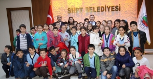 Mehmetçik İlköğretim Okulu Öğrencileri Başkan Taşkın'ı Ziyaret Etti