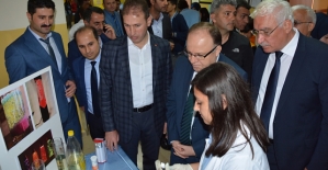 Türk Telekom Fen Lisesinde "Tubitak 4006 Bilim Fuarı" açıldı