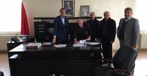 Kumçatı Belediyesi ile Siirt Belediye-İş Sendikası Arasında Toplu İş Sözleşmesi İmzalandı