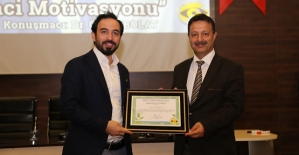 Dr. Özgür Bolat  Üniversitede “Öğrenci Motivasyonu” Konulu Konferans Gerçekleştirdi