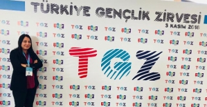 Genç Girişimci Tuğba Kayra, Türkiye Gençlik Zirvesine Katıldı
