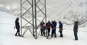 Dicle Elektrik’te Kış Mesaisi 