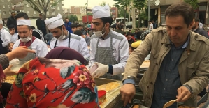 Diyarbakır Siirtliler Derneğinin 2 Bin Kişilik İftar Çadırına Yoğun İlgi