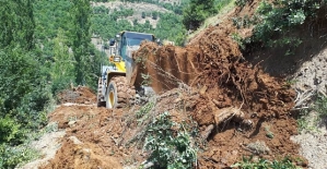 Aşırı Yağışlar Şirvan Cevizlik Hıdran Yolunu Ulaşıma Kapadı