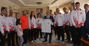 Siirt Beron Kulübü Başkanı ve Antrenörü Kamile Balcı Kick Boks Milli Takımı İle Macaristan’da