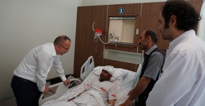 Vali Atik, Trafik Kazasında Yaralanan Vatandaşları Hastanede Ziyaret Etti