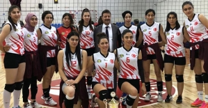 Siirt Üniversitesi Kız Voleybol Takımı 1.Lige Yükseldi