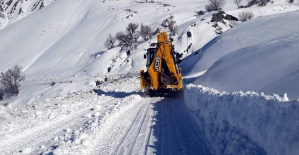 Pervari'de Kardan Kapanan 40 Köy Yolu Ulaşıma Açıldı 