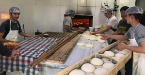 SOKAĞA ÇIKMA KISITLAMASI DOLAYISIYLA EKMEK TEDARİK KOMİSYON TARAFINDAN ALINAN KARARLAR