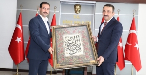 Tatvan Belediye Başkanı Geylani’den, Vali Hacıbektaşoğlu’na Hayırlı Olsun Ziyareti