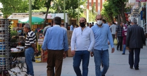 Tüm Türkiye'de Meskenler Hariç Her Alanda Maske Takmak Zorunlu Oldu