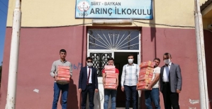 Veysel Karani Belediyesi Öğrencilere Okuma-Yazma Seti Dağıttı