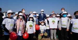 ''Lider Çocuk Tarım Kampı'' Öğrencileri Ağaç Dikimine Katıldı