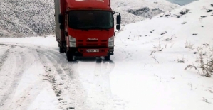 Karda Mahsur Kalan Araçları Özel İdare Ekipleri Kurtardı