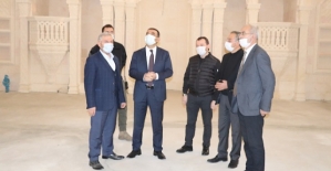 Vali/Belediye Başkan V. Hacıbektaşoğlu, Şeyh Faraç Cami’nde İncelemede Bulundu