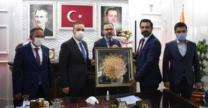 Bakan Kasapoğlu, AK Parti İl Başkanlığını Ziyaret Etti