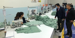 Kaymakam Tunç ,Tekstil Fabrikasını Ziyaret Etti