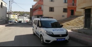 Polis Otosundan Mahallelerde Aşı Çağrısı Yapılıyor